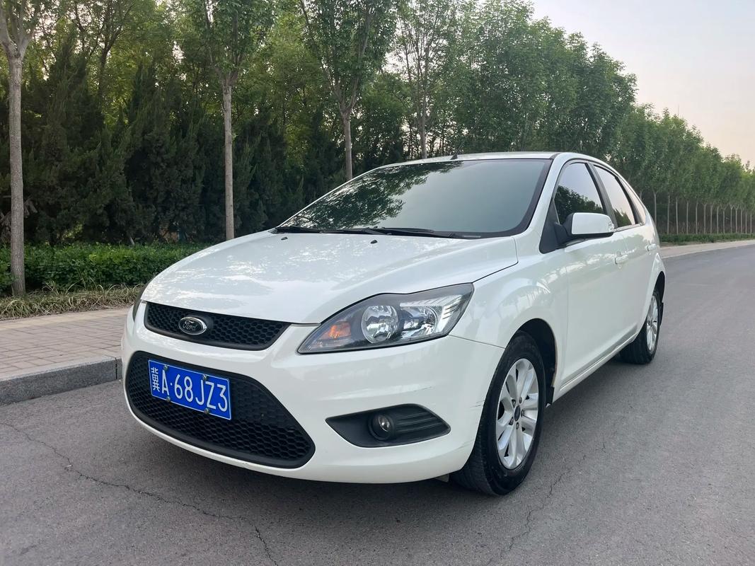 新车福特福克斯多少钱(新福克斯价位)