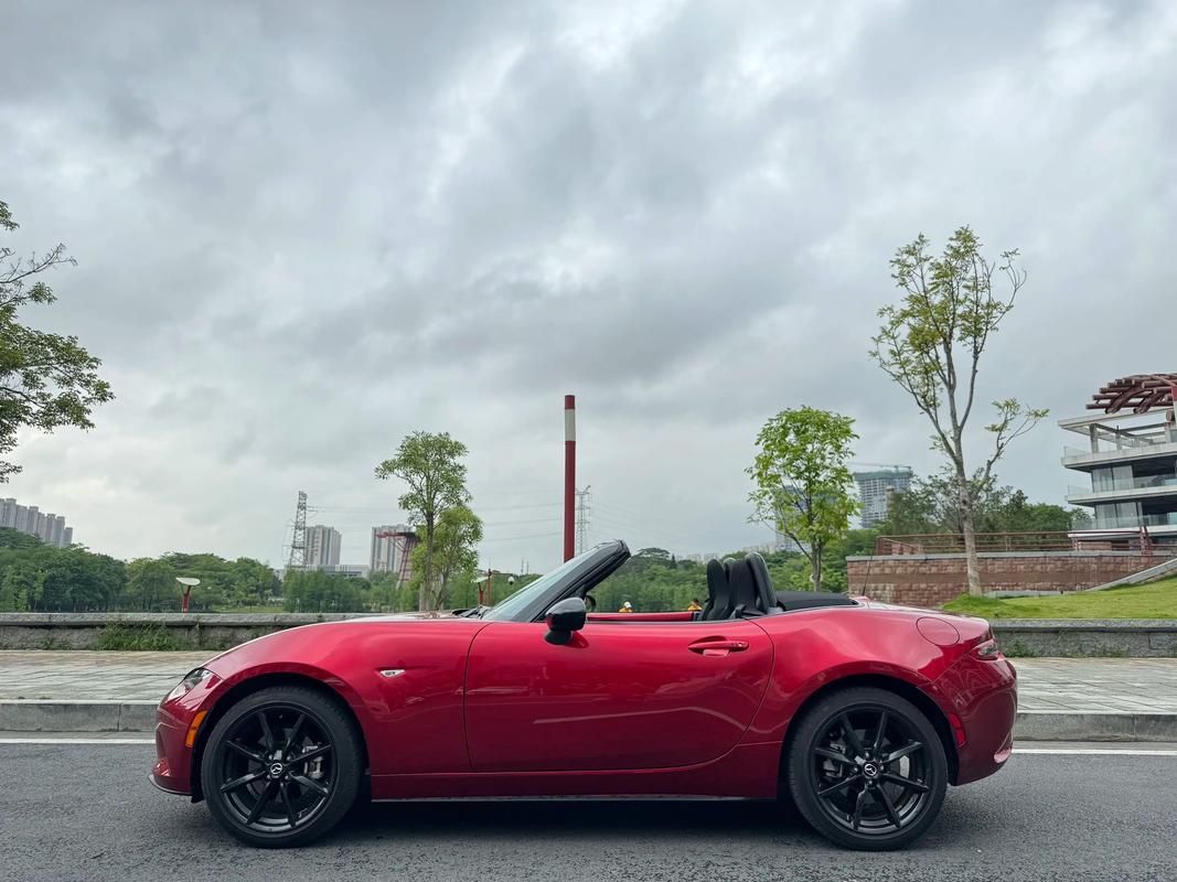 马自达跑车mx5图片／马自达mx5售价