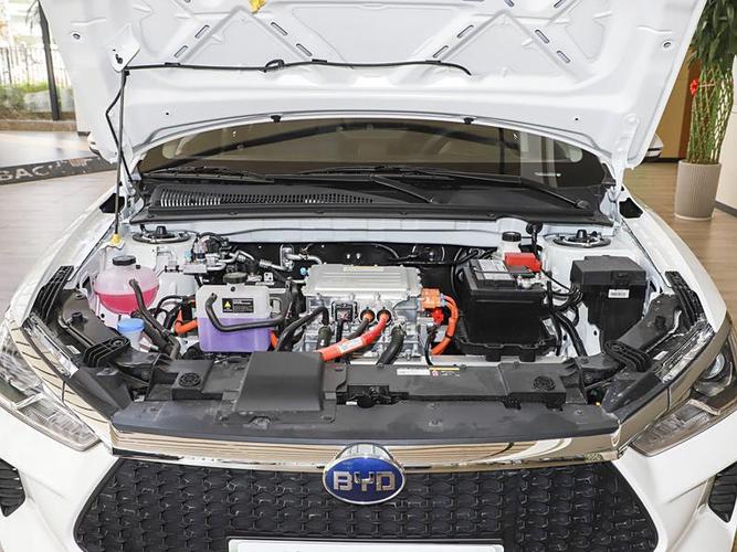 比亚迪e300报价及图片／比亚迪e3新能源汽车价格