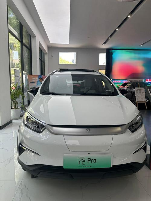 比亚迪元pro值得买吗(比亚迪元pro有什么缺点)