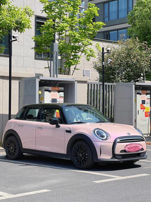 女生开mini哪款比较好,女孩子开mini车你们觉得怎么样
