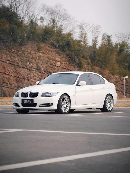 宝马335i参数配置／宝马335i价格多少钱