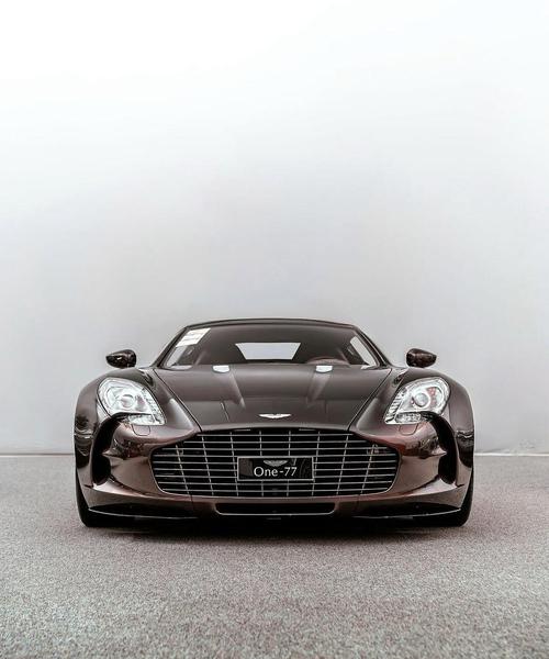 阿斯顿马丁属于谁旗下 阿斯顿马丁是哪里的品牌