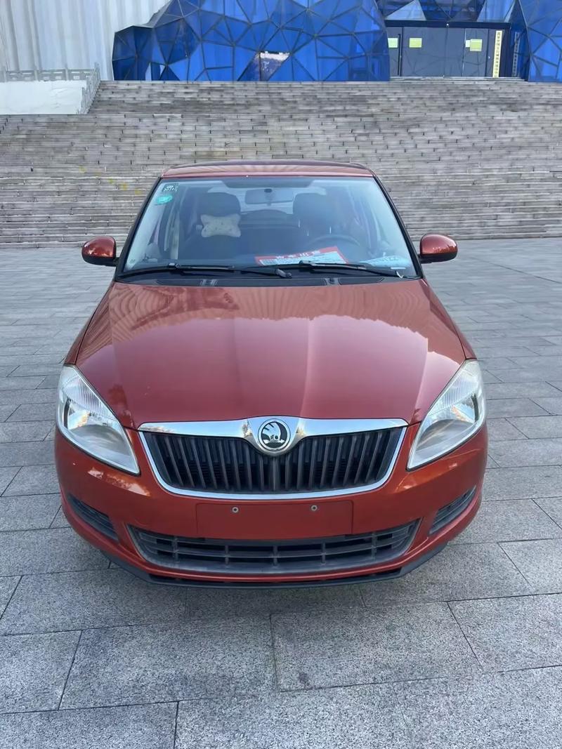 大众斯柯达fabia,斯柯达fabia两厢多少钱