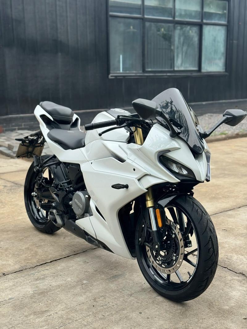 春风250sr价格多少／春风250srr报价