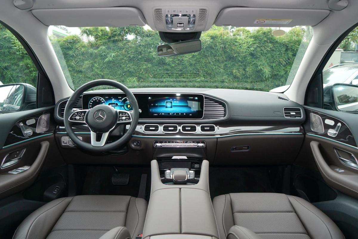 奔驰gl级350/奔驰GL级汽车内饰