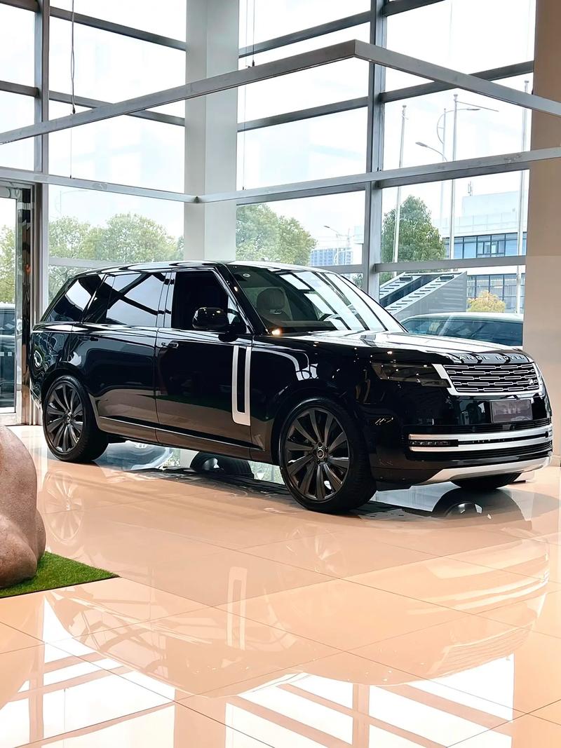 2023款路虎揽胜巅峰创世加长版,路虎揽胜30创世加长版