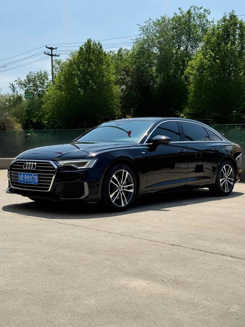 奥迪2022年新款车型,奥迪最新款2022